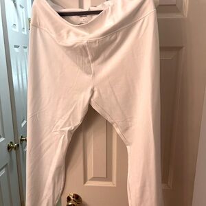 NWOT Womens Simply Vera Vera Wang White Leggings